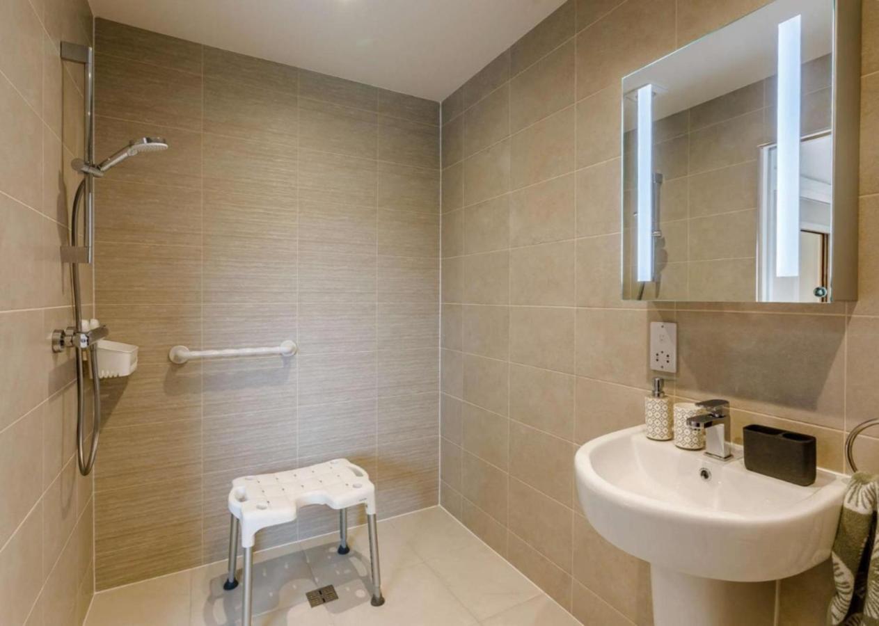 Fawn Cottage Disabled Adapted 3 Bedroom Hot Tub Coughton エクステリア 写真