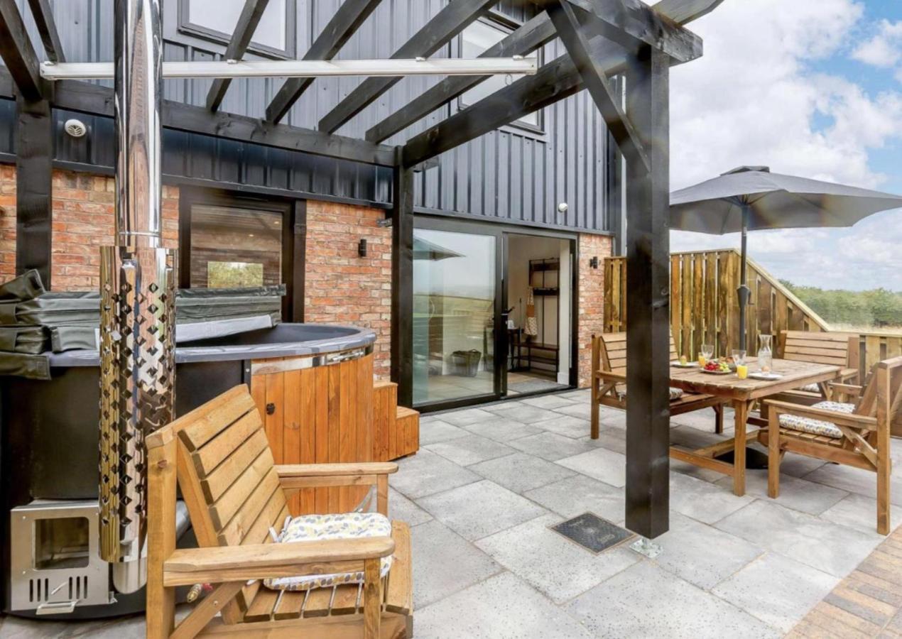 Fawn Cottage Disabled Adapted 3 Bedroom Hot Tub Coughton エクステリア 写真