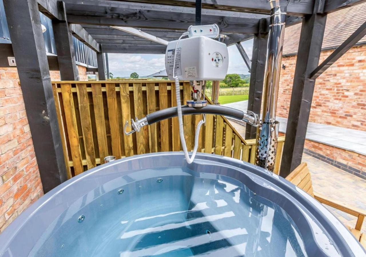 Fawn Cottage Disabled Adapted 3 Bedroom Hot Tub Coughton エクステリア 写真