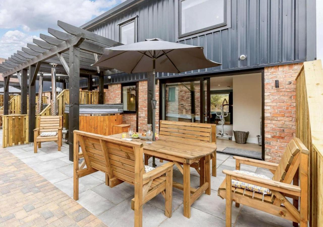 Fawn Cottage Disabled Adapted 3 Bedroom Hot Tub Coughton エクステリア 写真